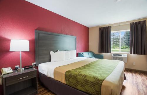 Painted Post Cabin | Econo Lodge Painted Post - Corning