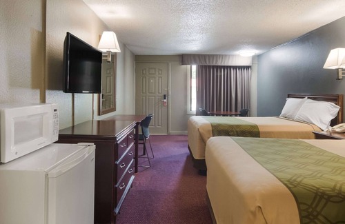 South Hills Hotel | Econo Lodge Pittsburgh I-79