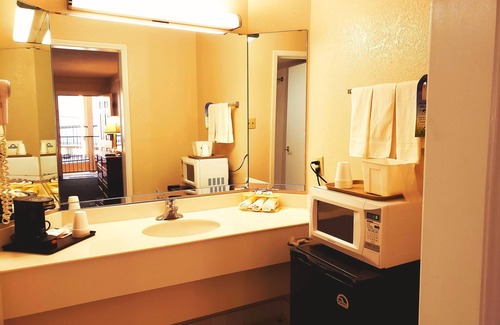 North Chesterfield Hotel | Econo Lodge Richmond-North Chesterfield