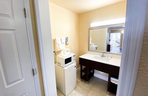 North Chesterfield Hotel | Econo Lodge Richmond-North Chesterfield