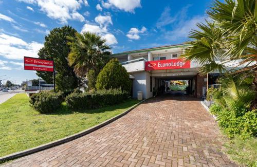 Rivervale Cabin | Econo Lodge Rivervale