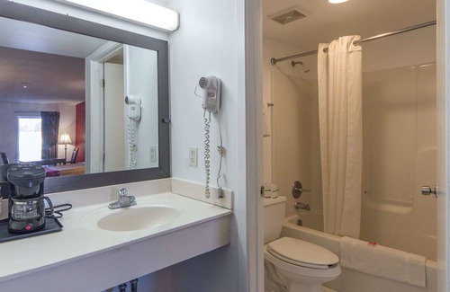 Ruther Glen Hotel | Econo Lodge Ruther Glen