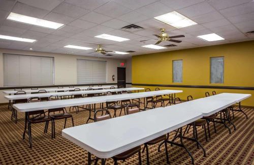 South Salisbury Hotel | Econo Lodge Salisbury South