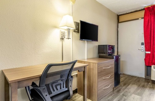 Seymour Hotel | Econo Lodge Seymour