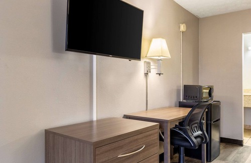 Seymour Hotel | Econo Lodge Seymour