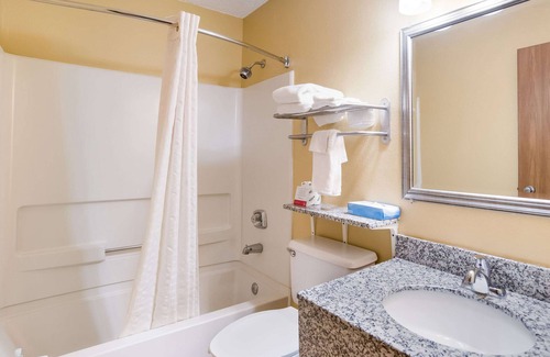 Fredericksburg Hotel | Econo Lodge Spotsylvania Town Center