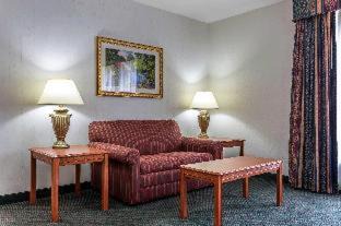 West Southern Pines Hotel | Econo Lodge & Suites Southern Pines - Pinehurst