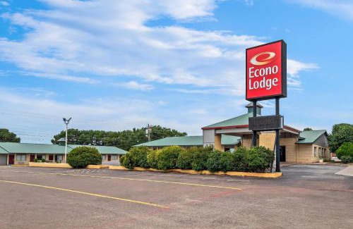 Childress Cabin | Econo Lodge