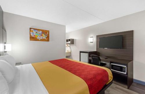 Creedmoor Cabin | Econo Lodge