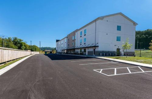 Dayton Cabin | Econo Lodge