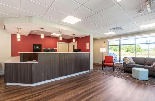 Dayton Cabin | Econo Lodge