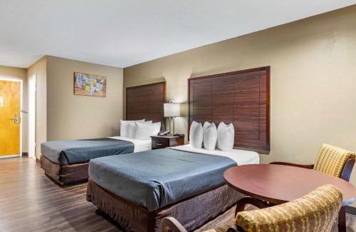 Florence Cabin | Econo Lodge