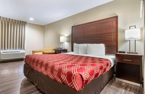 Florence Cabin | Econo Lodge