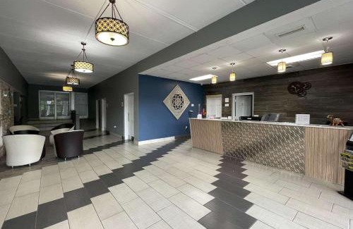 Forest City Cabin | Econo Lodge
