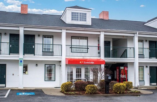 Greenville Cabin | Econo Lodge