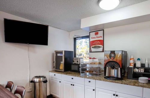 Lithonia Hotel | Econo Lodge
