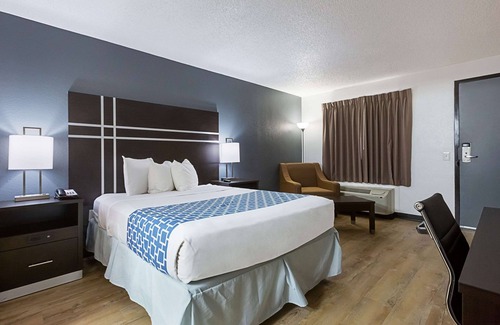 Lithonia Hotel | Econo Lodge