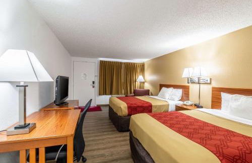 Miles City Cabin | Econo Lodge