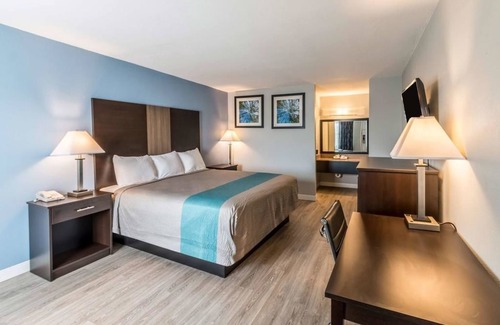 Mineral Wells Hotel | Econo Lodge