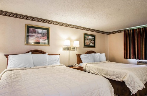 Newton Hotel | Econo Lodge