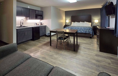 Ortonville Hotel | Econo Lodge