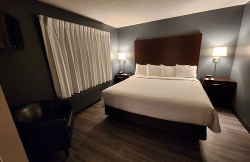 Ortonville Hotel | Econo Lodge
