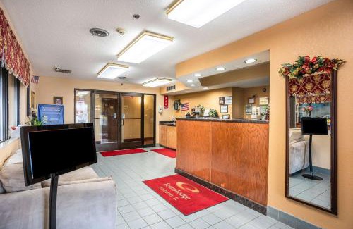 Princeton Cabin | Econo Lodge