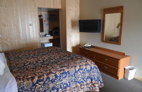 Rice Lake Cabin | Econo Lodge