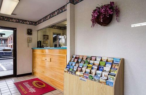 Mosby Cabin | Econo Lodge