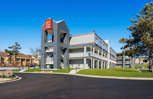 Rockford Cabin | Econo Lodge