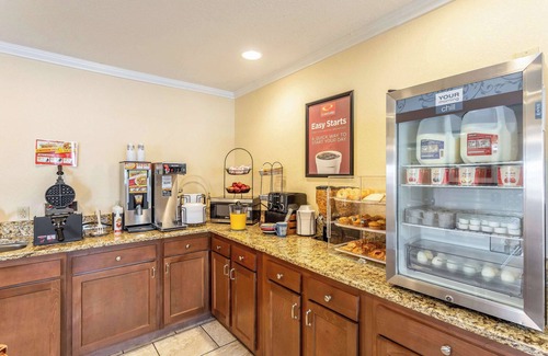 Santa Rosa Hotel | Econo Lodge