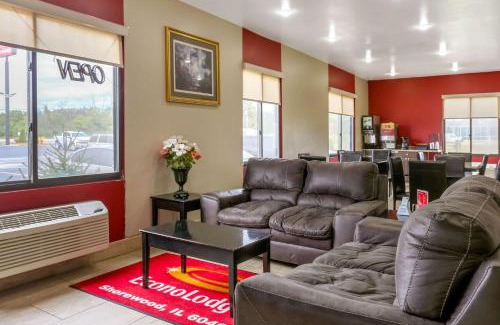 Joliet Cabin | Econo Lodge