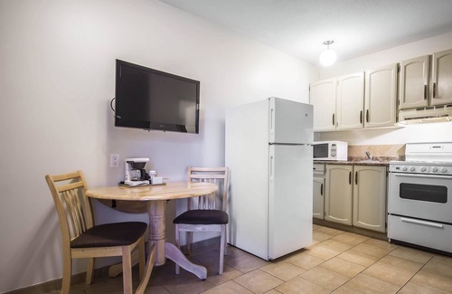 Vernon Hotel | Econo Lodge Vernon