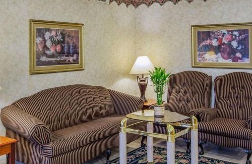 Villa Rica Hotel | Econo Lodge Villa Rica
