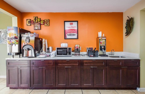 Waynesville Hotel | Econo Lodge Waynesville