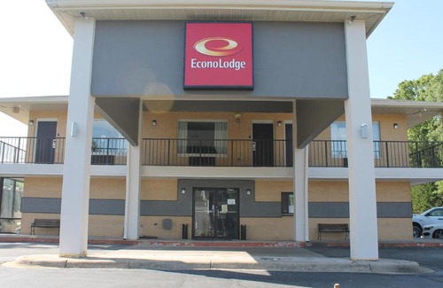 Cheraw Hotel | ECONOLODGE