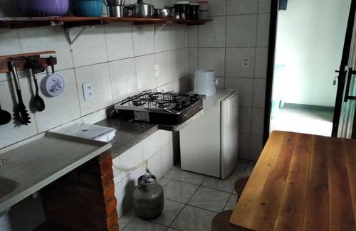 Aguas Belas Ski Chalet | ECONOMIC CHALET WITH BBQ (with swimming pool in the condominium)