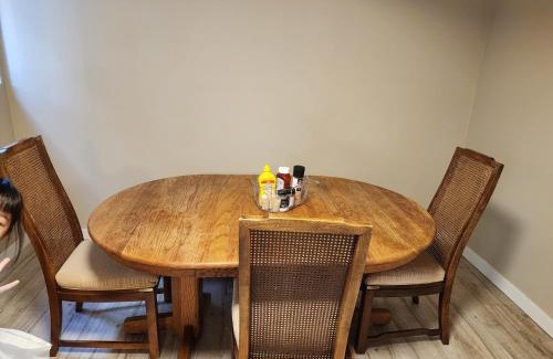 Burnaby House | Economical Homestay
