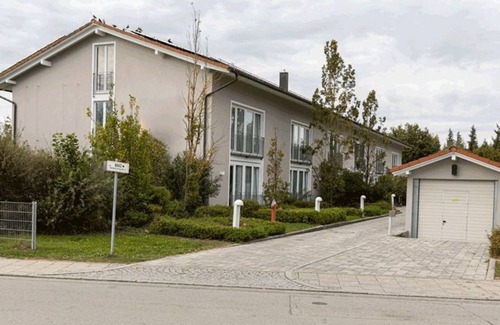 Munchen District House | Economy double room - Meat and Stay Hotel