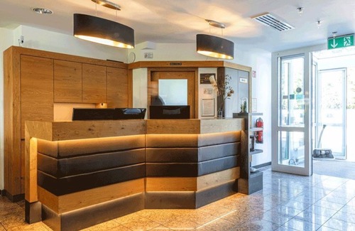 Munchen District House | Economy double room - Meat and Stay Hotel