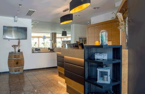 Munchen District House | Economy double room - Meat and Stay Hotel