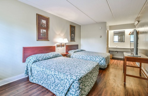 Forest Park Hotel | Economy Hotel Forest Park