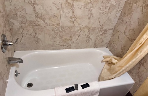 Pauls Valley Hotel | Economy Inn Express
