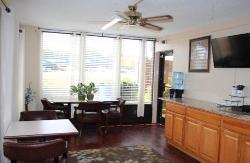 Statesville Hotel | Economy Inn - Statesville