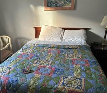 Alfred Station Hotel | Economy Inn