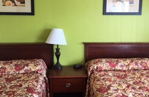 Hamlet Hotel | Economy Inn
