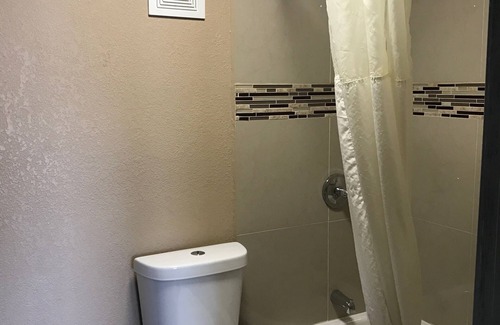 Monroe Hotel | Economy inn