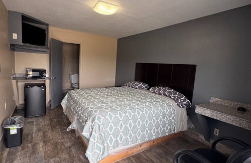 Monroe Hotel | Economy inn