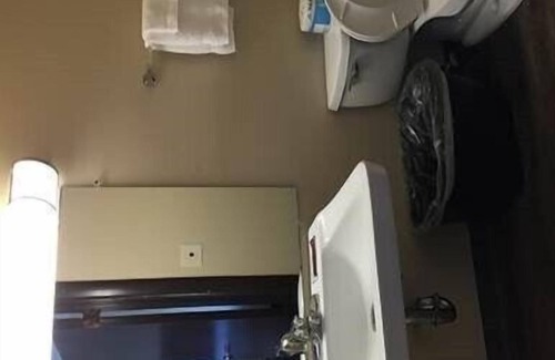 Overlook Hotel | Economy INN