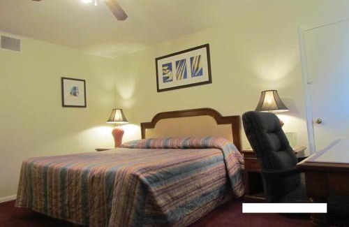 Polvadera Hotel | Economy Inn